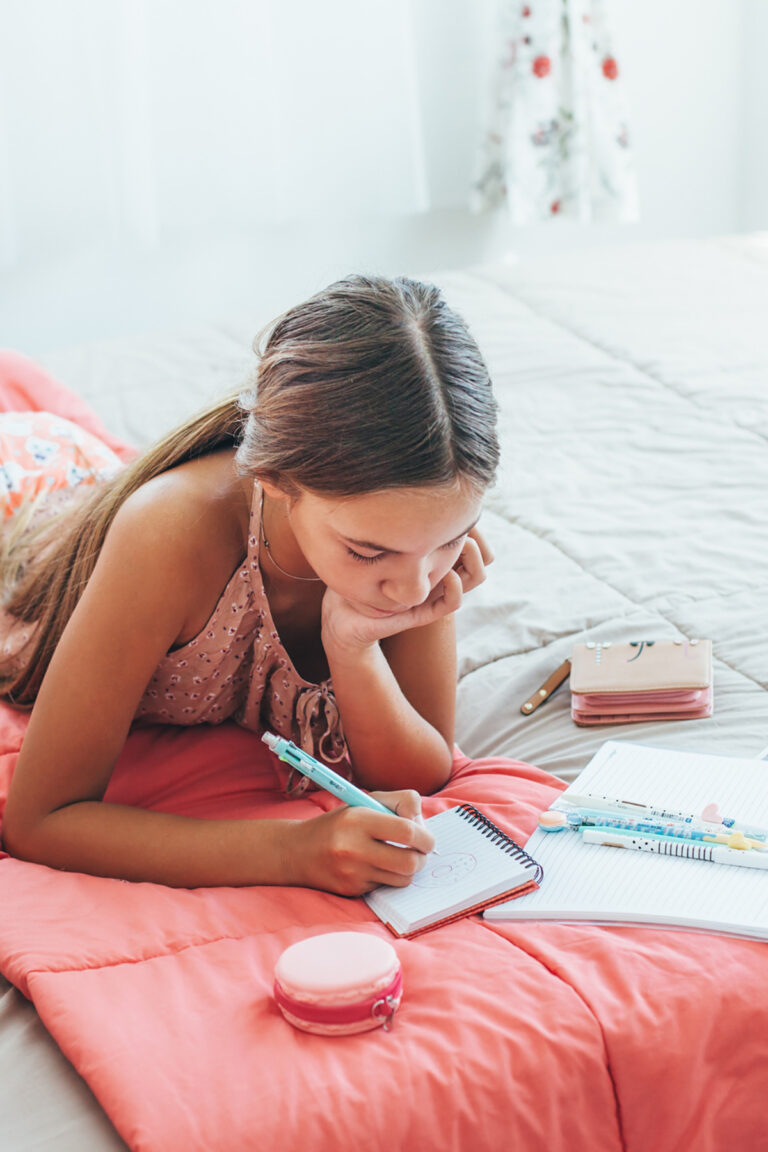 43 Fascinating Journal Prompts for Teens momma teen