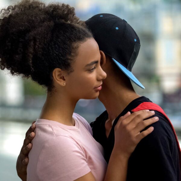 Can a 14 Year Old Date a 17 Year Old? Tips for Navigating Teen Dating