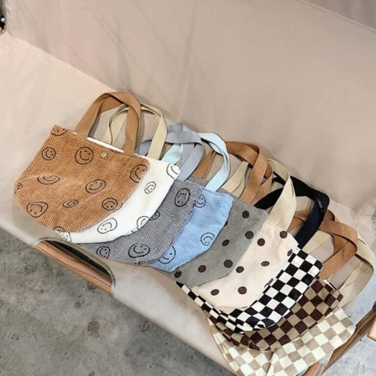 35 Trendy Beach Bags for Teens momma teen